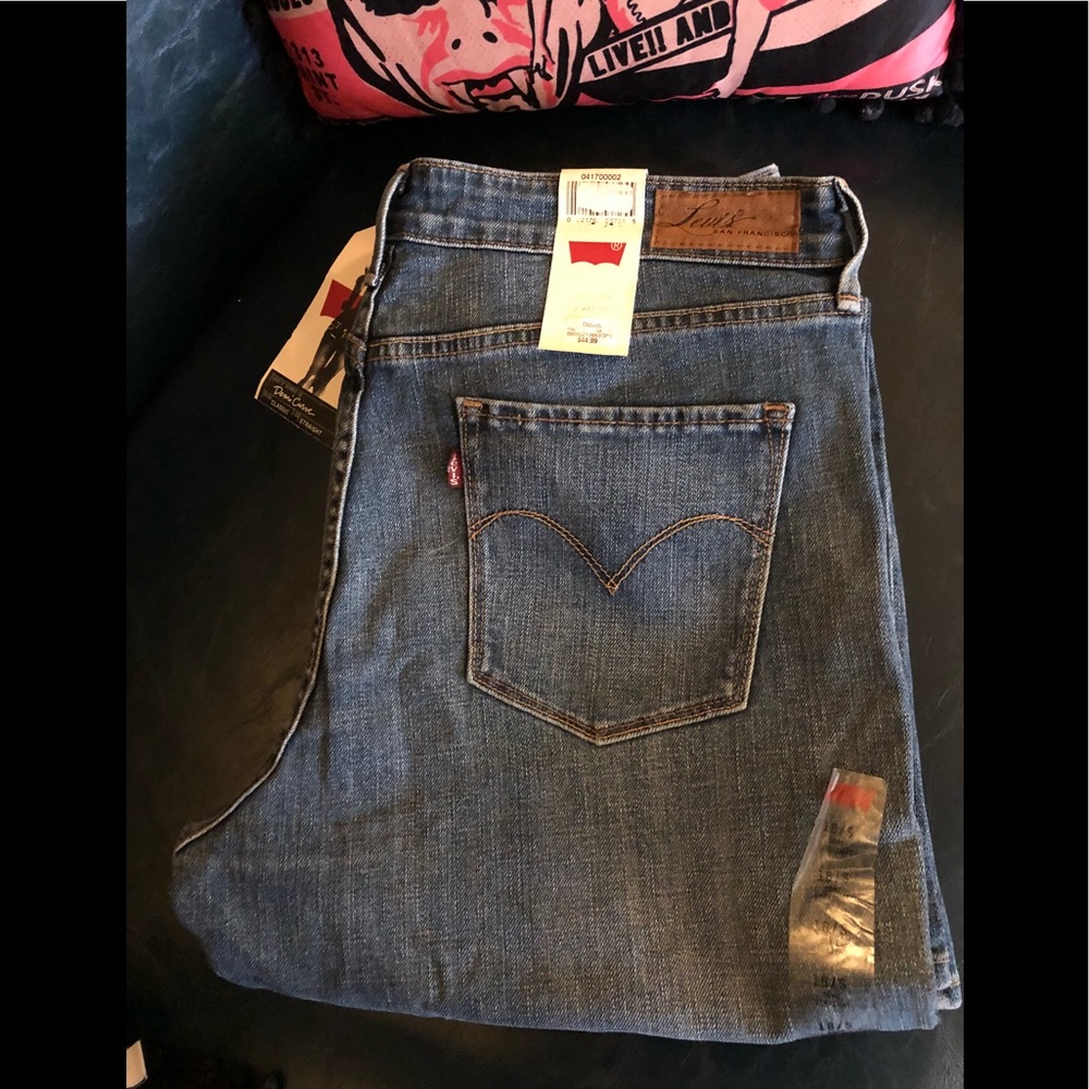 Levi’s Demi Curve straight leg classic fit 16S NWT
